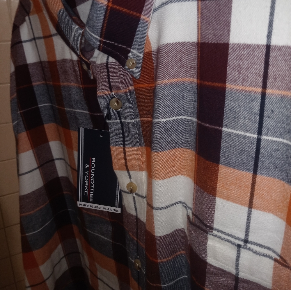 Roundtree & York,4xl big,multiple colored flannel shirt.